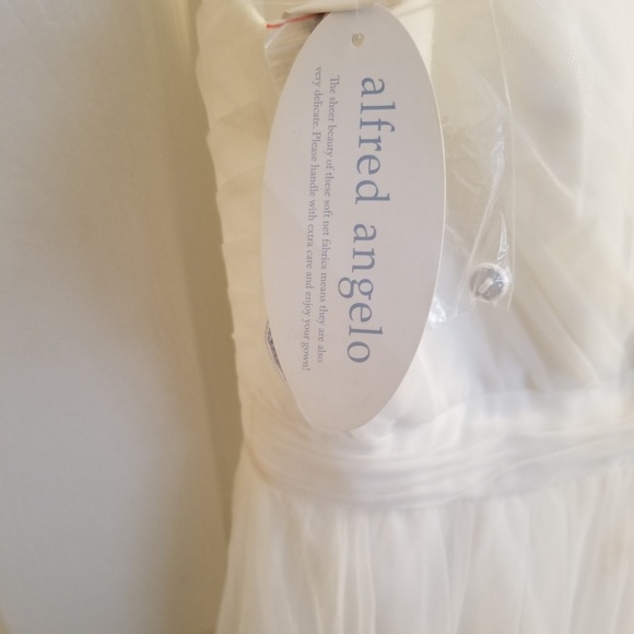 Bridesmaid Deess - Picture 3 of 4